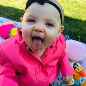 Meet your Posher, Desiree